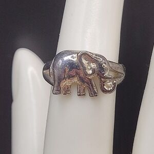 Dainty Vintage Sterling Silver Elephant Ring Size 6